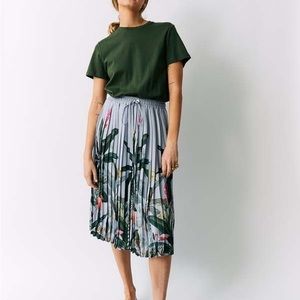 TED BAKER BOBBYN Pleated Midi Dress Green Summer Tropical Women’s Skirt Size:1